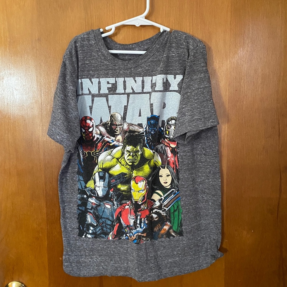 Marvel Avengers Large T-shirt